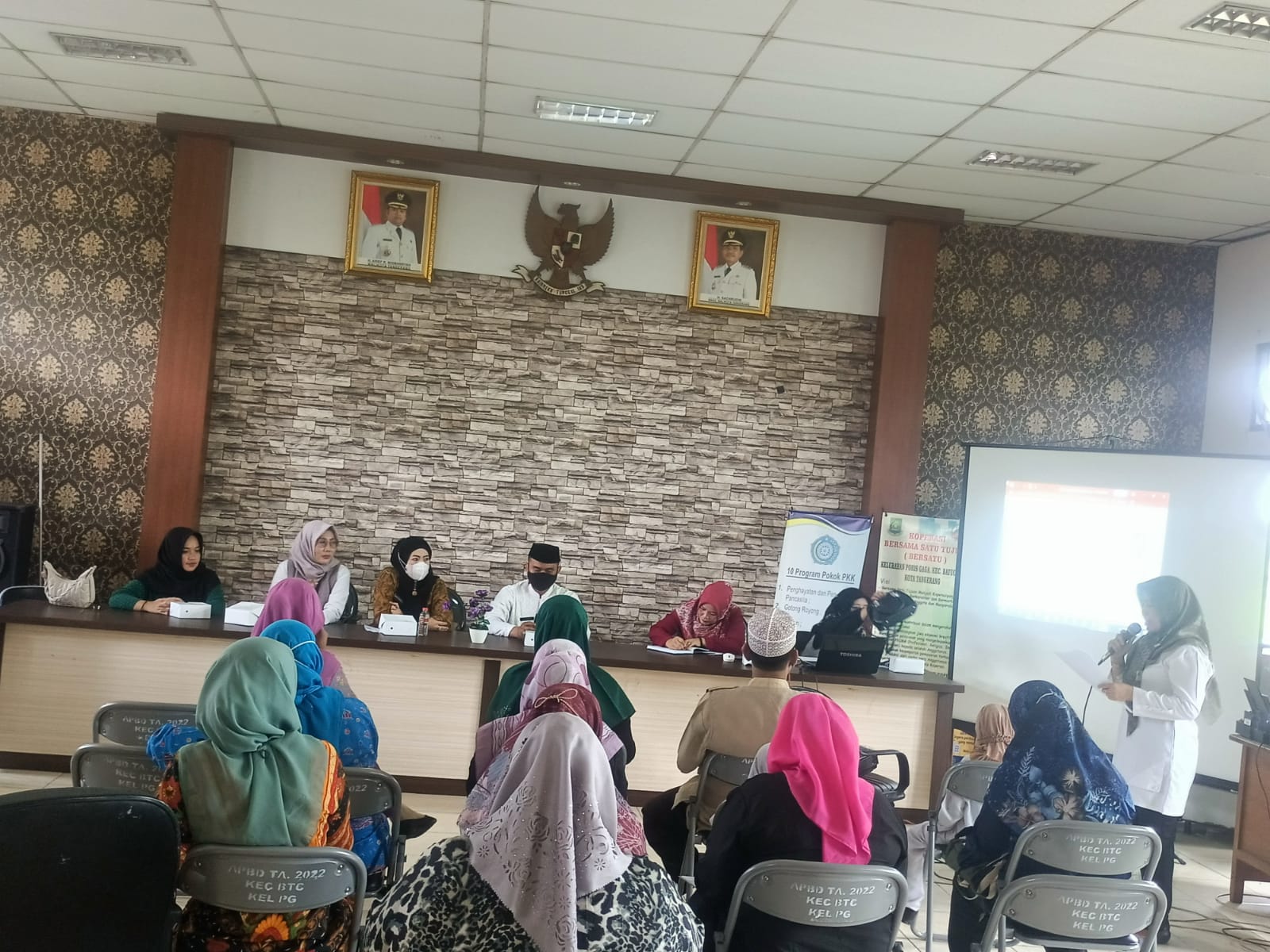 KEC BATUCEPER Giat Fasilitasi Pertemuan Dalam Rangka Pembinaan